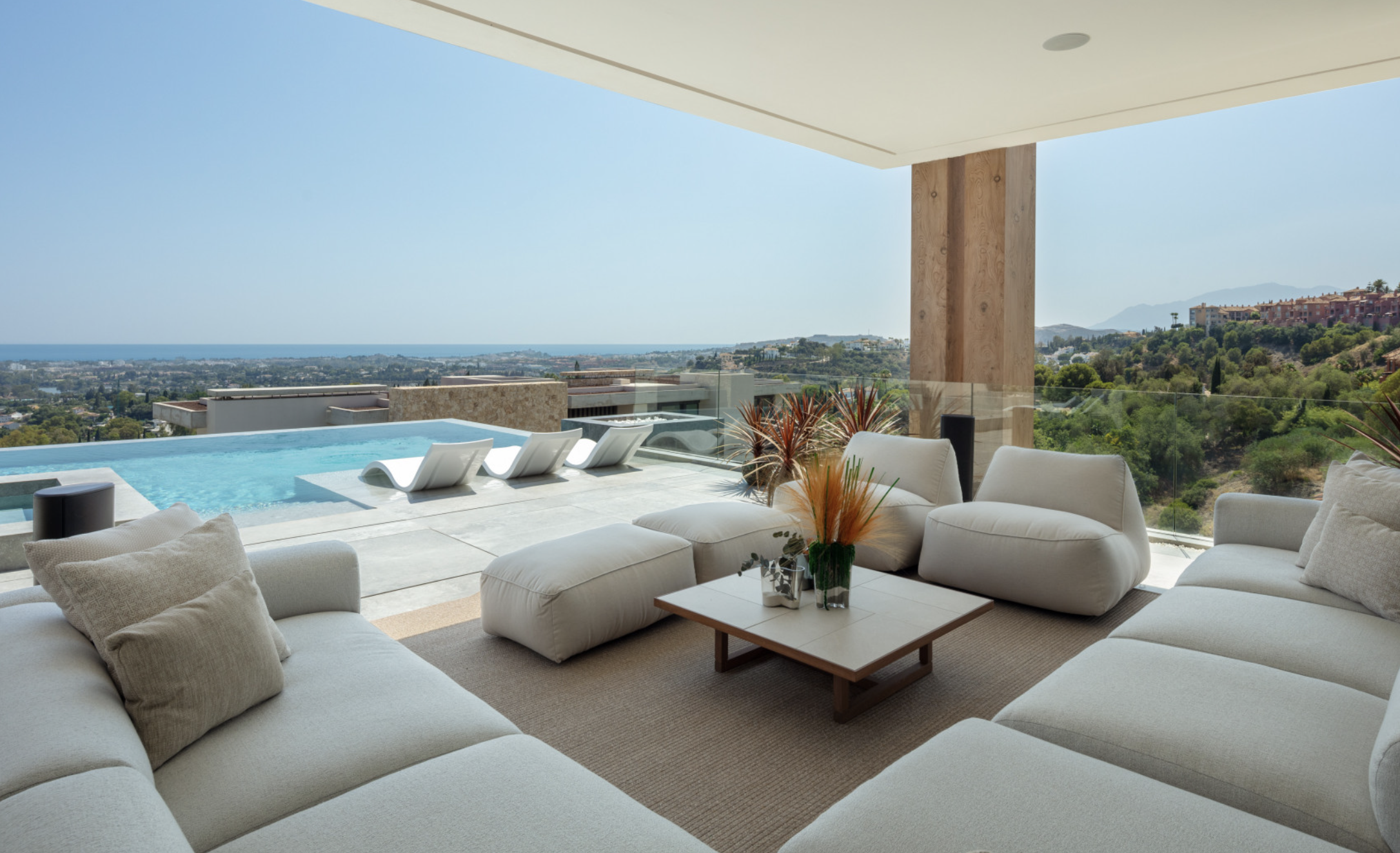 La Quinta — Luxury villa with spa, cinema & fitness
